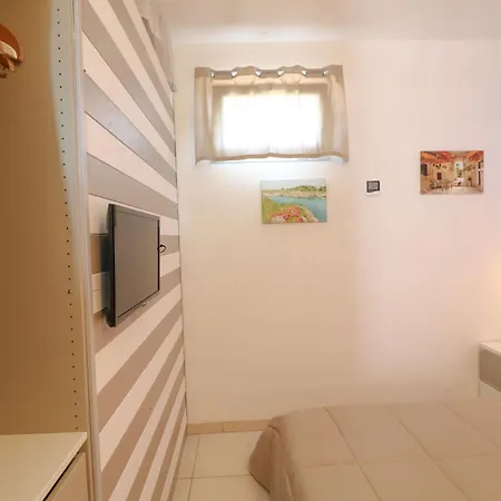 Casa Lu Mare Апартаменты *